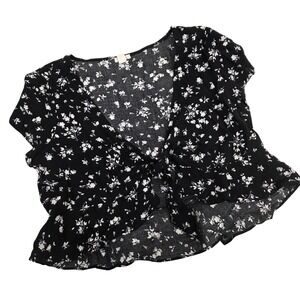 Garage black and white floral front tie crop flare hem top sz M